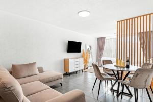 Cozy, modern studio DREAM BLUE