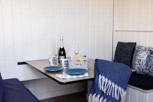 Quarterlands Glamping, Shepherds hut Bracken