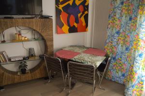 1BR apt métro Hopital Erasme Bordet handicapt friendly