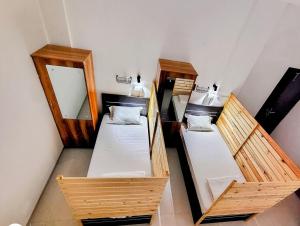 HOSHTEL99 - LUX - Stay, Cowork and Cafe - Luxurious Twin Bungalow