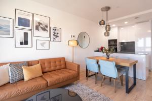 Skyline II Pool & Coworking by ELE Apartments