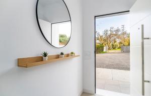 4 Bedroom Lovely Home In Villamartin