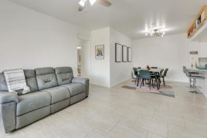 3 Mi to Dtwn Mesa Townhome with Patio