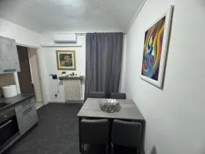 Victoria home - Falchera