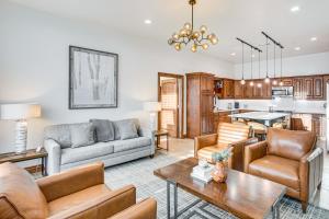 Mountain-View Condo in the Heart of Edwards!