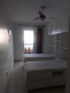 Beira-mar, 110mt, 3 dorms, linda vista
