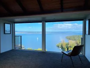 Taupo Lake House With Breathtaking Panoramic Views - Oruanui