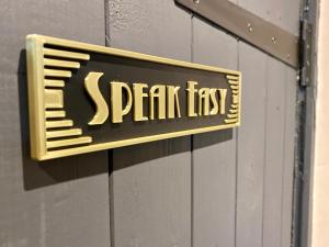 Entire Modern House Liverpool, 6 Bedrooms