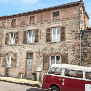 Maisons de vacances Maison charmante a Mauzun avec jardin et patio fleuri : photos des chambres