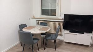 Neumühles Apartment Duisburg, big TV, Wlan, Coffee machine, ground floor