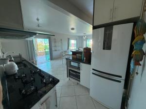 Lindo apto 2 quartos com ar wi-fi churrasqueira garagem Praia dos Ingleses