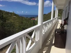 Hillside House & Apartments - Calibishie