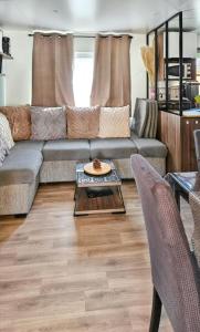 Bungalow cosy à Canet-en-Roussillon avec piscine partagée