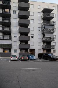 Apartments with parking spaces Zadar - 23405
