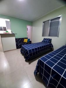 Linda Kitnet Balneário PG-Vl Caiçara - SP 50 mts do MAR