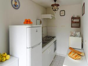 Maisons de vacances Terraced House in Lanmodez near Sandy Beaches : photos des chambres
