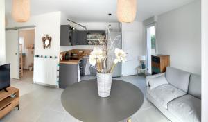 Appartement charmant à Six-Fours-les-Plages avec jardin