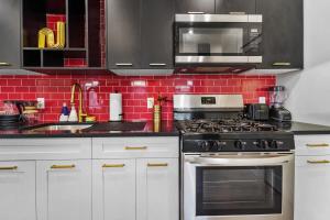 4BR Duplex, Prime Location