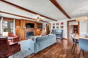 The Fox Den - Colcord