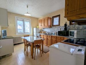 Maison à Gérardmer avec vue sur montagnes, garage et jardin - FR-1-589-776