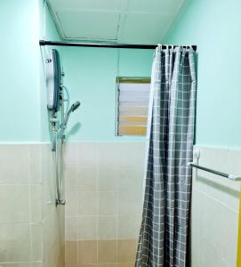 3R2B Homestay Puchong behind Bandar Puteri