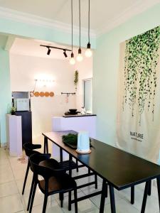 3R2B Homestay Puchong behind Bandar Puteri