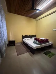 JeeRosh Hotel & Lodge - Rongli