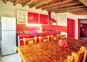 Charming Villa in Foulpointe with Sea View