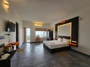 Rock And Mist Munnar - Devikolam