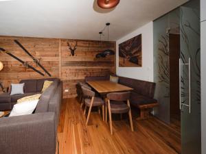 Kitzb heler Alpenlodge Top A6 with private panoramic sauna