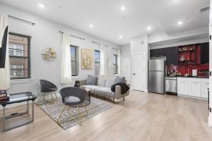 Free Parking 4 Suites Near Downtown Newark