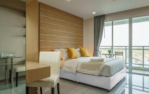 NEW amazing studio on the beach front