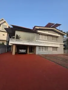 Grey Oasis - Trichūr