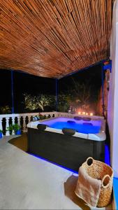 Aegean Serenity - Sea View Retreat