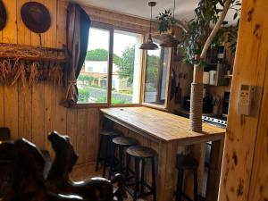 Maisons d'hotes Les Chambres de Paulette a Theme LE RANCH : photos des chambres