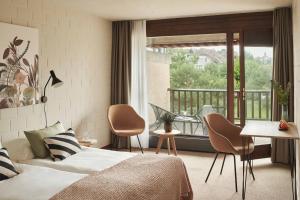 Double Room with Balcony room in Hotel Bad Murtensee