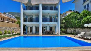 Oludeniz 4 Bedroom Villa 2184