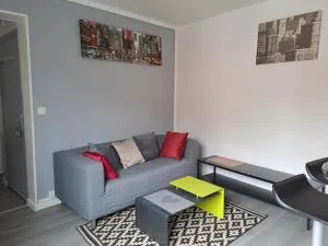 F3 meublé proche gare - 格里希