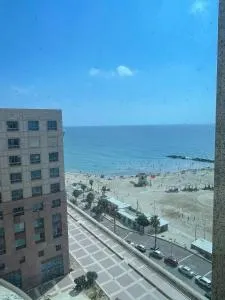 One Bedroom and One livingroom Apartment with full kitchen and full bath - Sha‘ar Ha‘aliyah