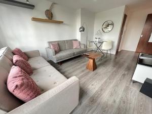 1 BR Apt in Woolwich with Free Parking