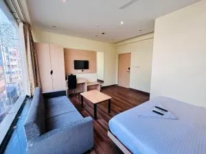 Golden Square - Kolkata Airport - Dam Dam