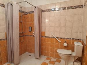 B&B / Chambres d'hotes La Barde Montfort, votre maison d'hotes a 4 kms de Sarlat Dordogne : photos des chambres