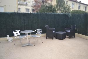 Appartement rez-de-jardin proche du centre ville et de la cure