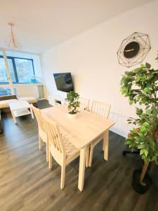 Sejours chez l'habitant Chambre PRIVEE dans appartement PARTAGE - Cenon - Tram A - WIFI - Ref ME1 : photos des chambres