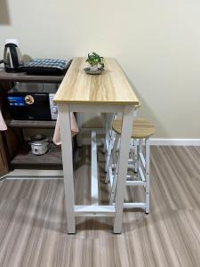 Minimalist Escape in the City