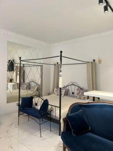 Tiltų 5 Jacuzzi Apartment