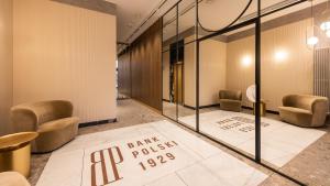 Flatbook - City Center Apartment Bank Polsk