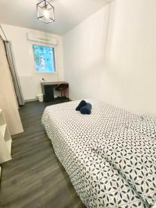Sejours chez l'habitant Chambre PRIVEE dans appartement PARTAGE - Cenon - Tram A - WIFI - Ref ME1 : photos des chambres