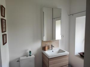 Maisons d'hotes Magnanerie de Sainte Croix : Chambre Double - Vue sur Jardin