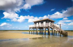 Maisons de vacances Beautiful Home In Ares : photos des chambres